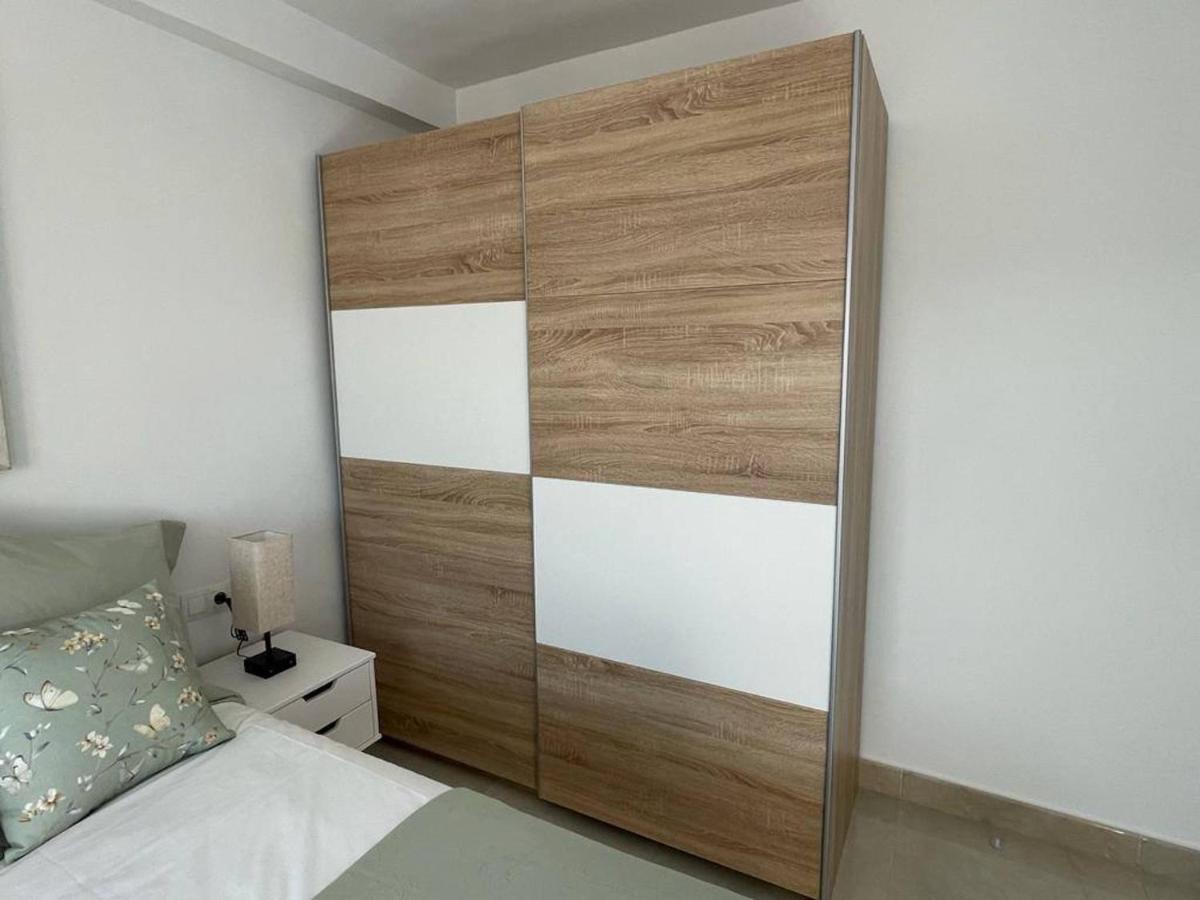 Apartment Holidays2malaga Princesa 3 Dormitorios, Vistas Al Mar Y Montana, Terraza Y A 200m A La Playa Malaga